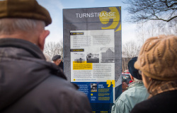 Einweihung der Informationsstele "Kinder im Krieg" / Foto: Kristin Schmidt Einweihung der Informationsstele "Kinder im Krieg" / Foto: Kristin Schmidt