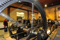 Dampfmaschine im Sächsischen Industriemuseum Chemnitz / Foto: Sven Gleisberg Dampfmaschine im Sächsischen Industriemuseum Chemnitz / Foto: Sven Gleisberg