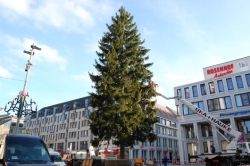 Fotos vom Aufbau des Chemnitzer Weihnachtsmarktes
