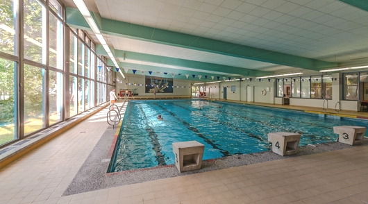 Schwimmhalle Bernsdorf Schwimmhalle Bernsdorf