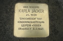 Blankenauer Straße 101 - Stolperstein Karla Jäcker