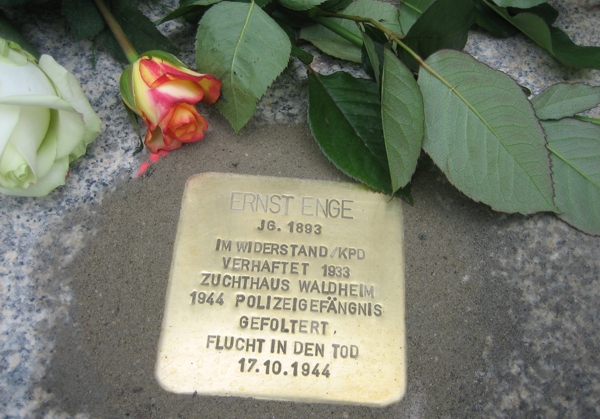 Hartmannstraße 24 - Stolperstein E. Enge
