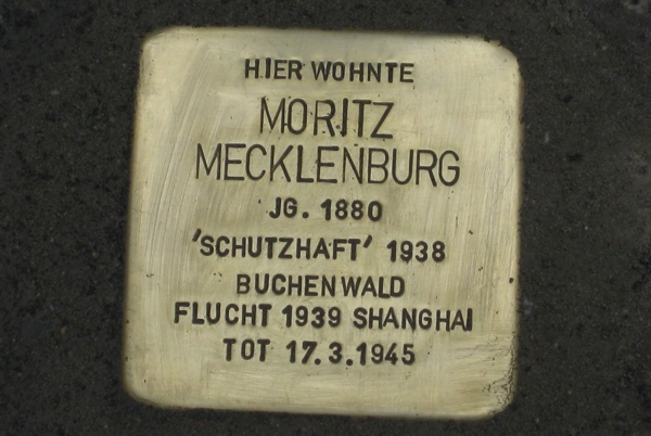 Hübschmannstraße 22 - Stolperstein M. Mecklenburg